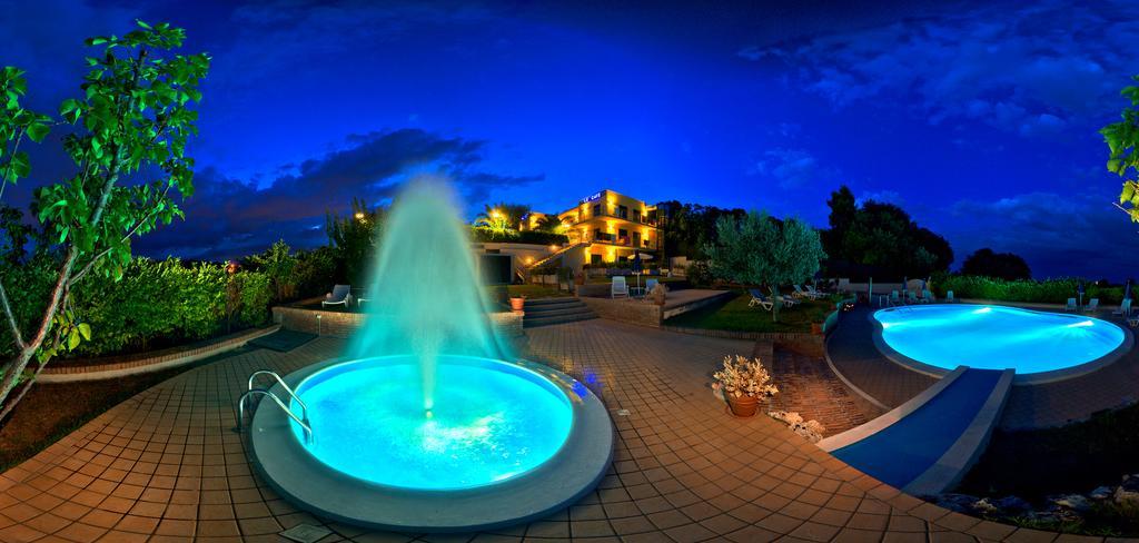 Hotel Le Cave Sirolo Exterior photo